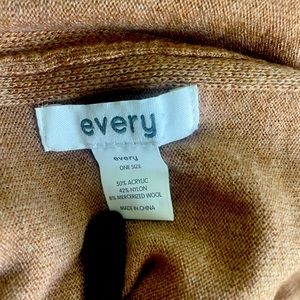 Shawl, cover, scarf OS NWOT